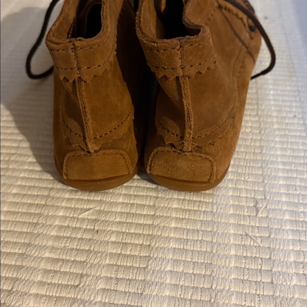 Minnetonka Brown Moccasins - Picture 5 of 6